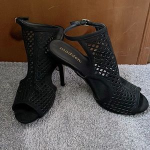 Madden NYC Black Stiletto size 6.5